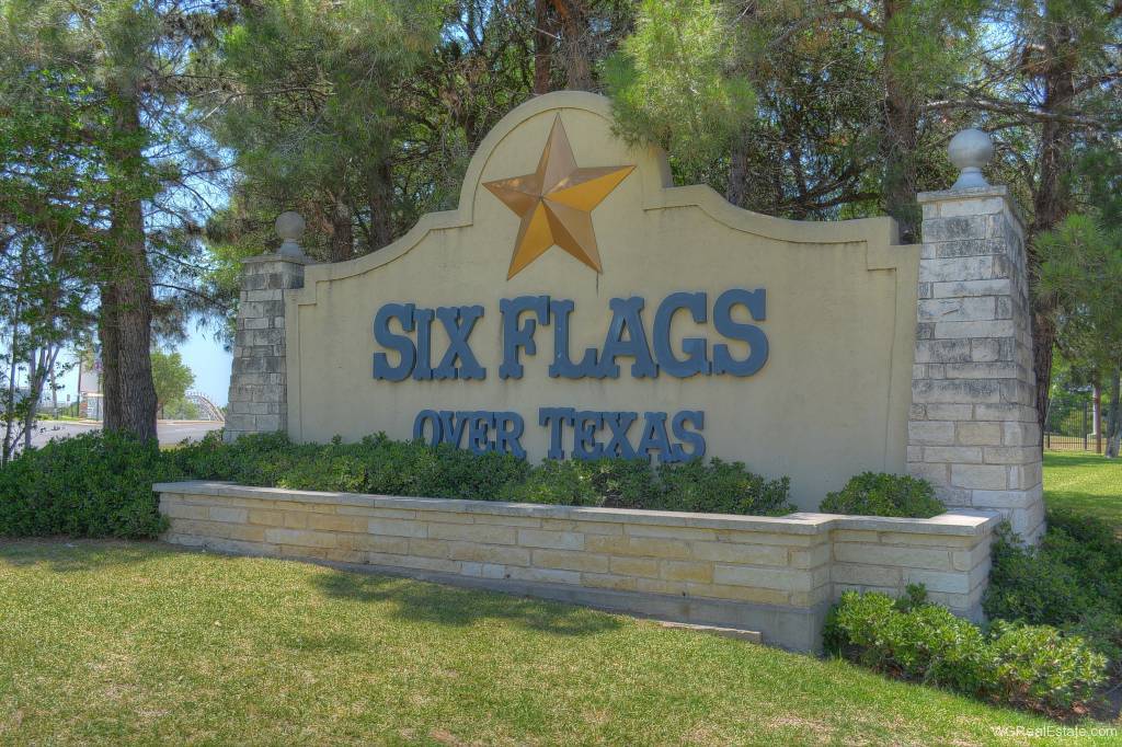 Six Flags over Texas at Arlington
